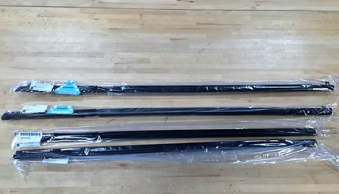 08-09 G8 & 14-17 SS Holden 6pc Black Upper & Lower Window Trim Kit